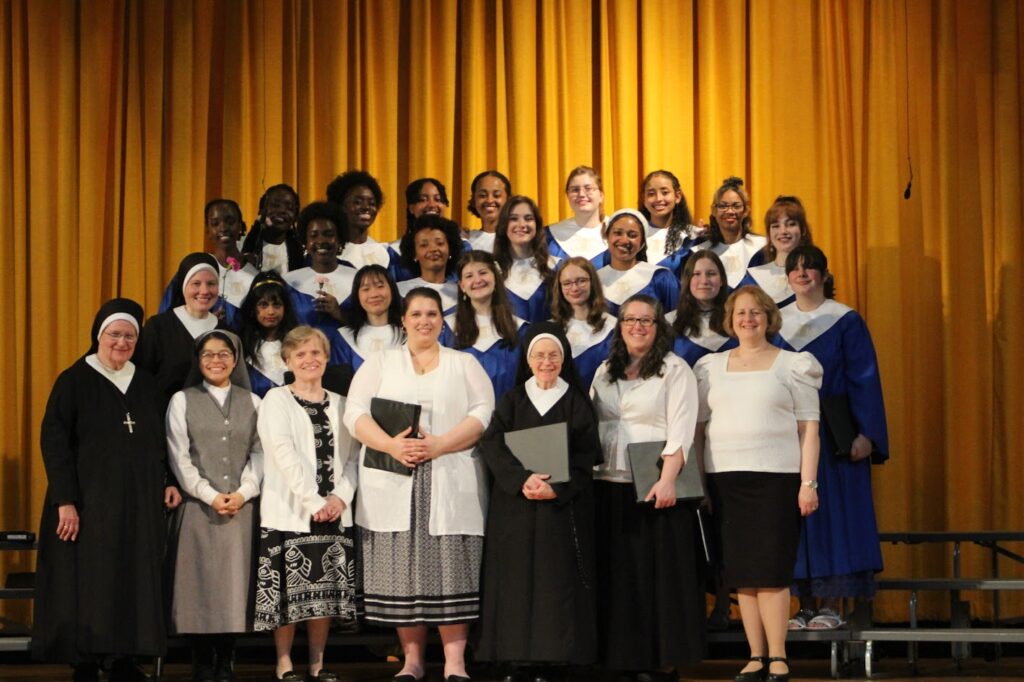 AHF choir, students and alumni